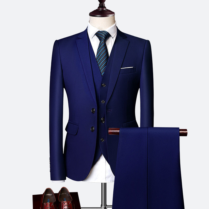 CYPRUS - Traje de tres piezas elegante para hombre