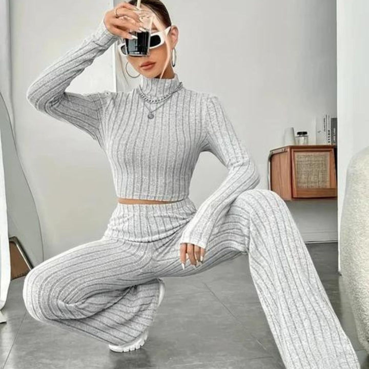 Conjunto de punto acanalado para mujer con top y pantalón – AMELYA LuxeRib