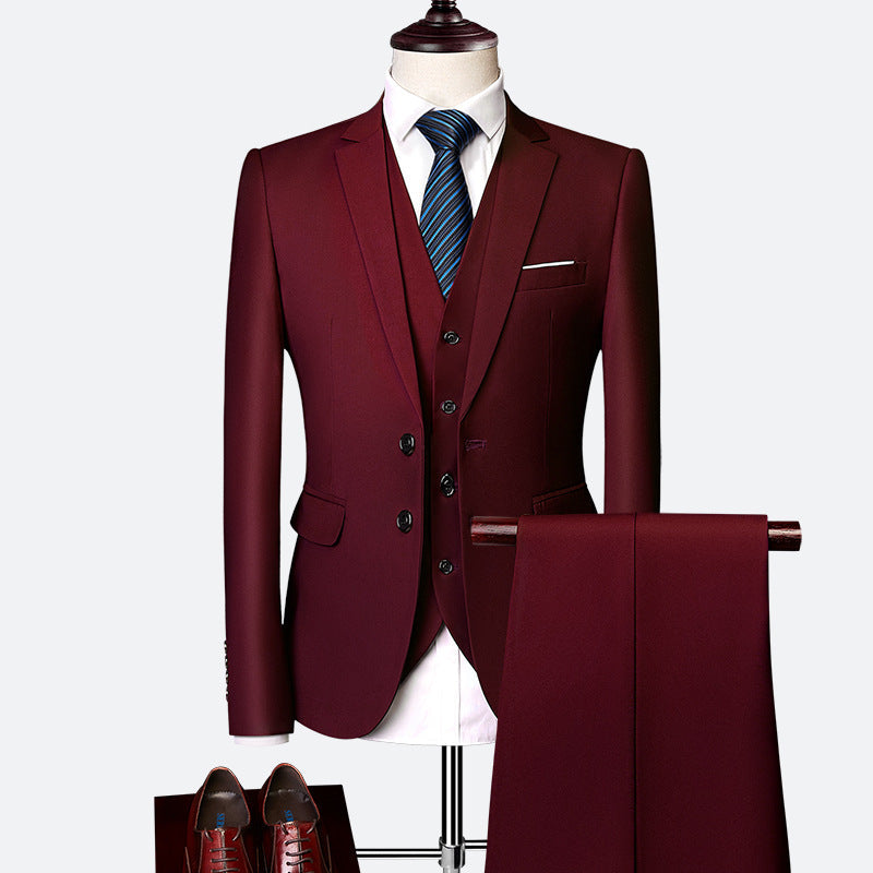 CYPRUS - Traje de tres piezas elegante para hombre