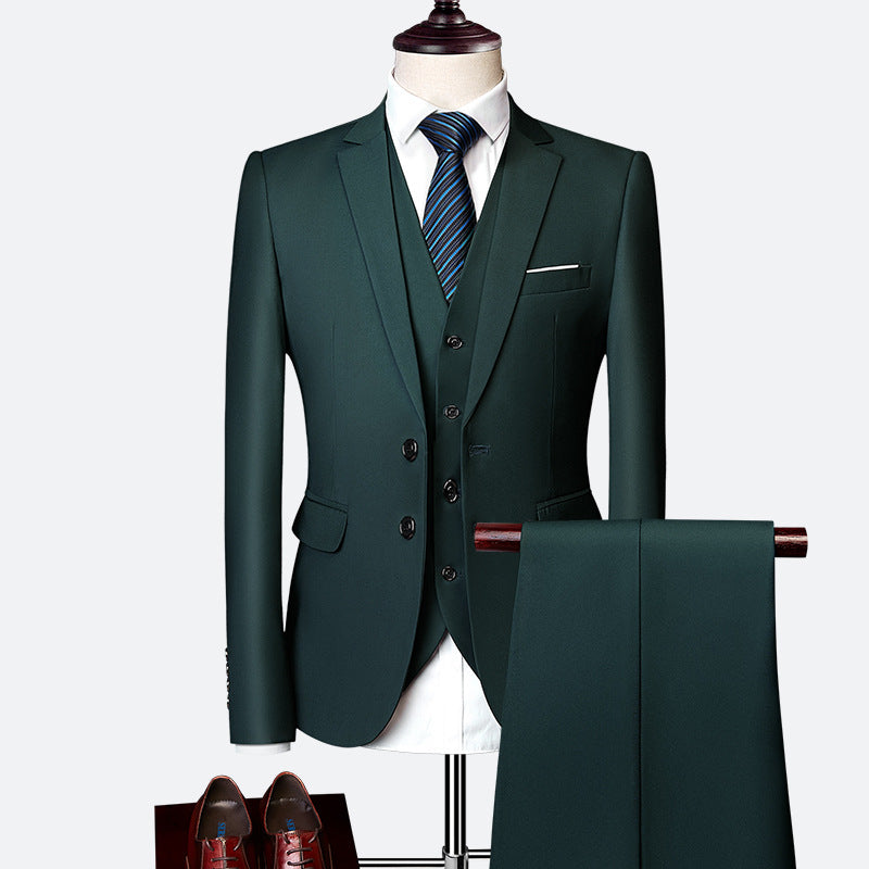 CYPRUS - Traje de tres piezas elegante para hombre