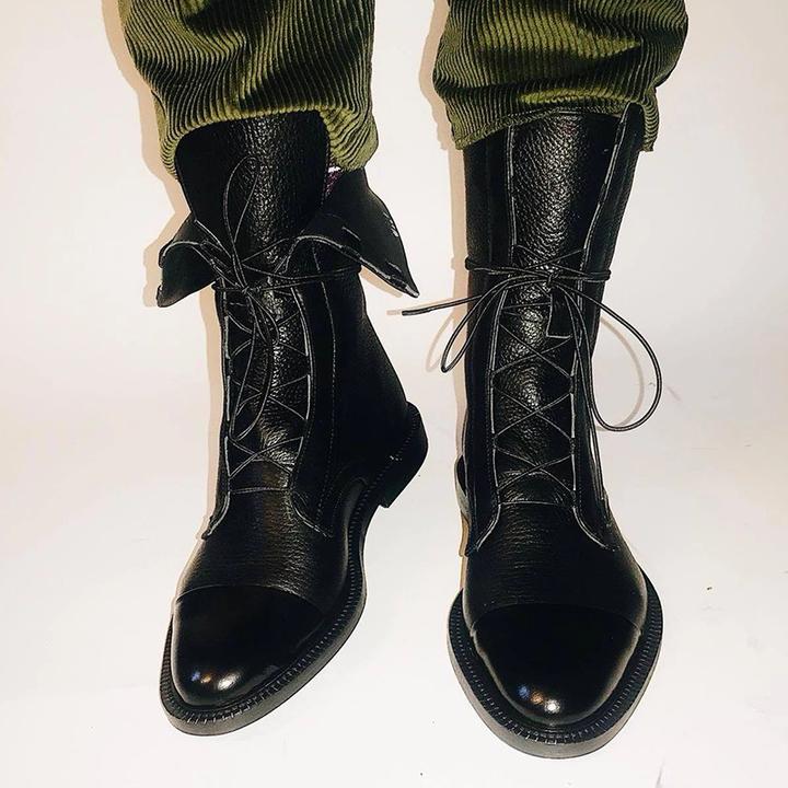 ALMA - Botas de cuero con cordones para mujer