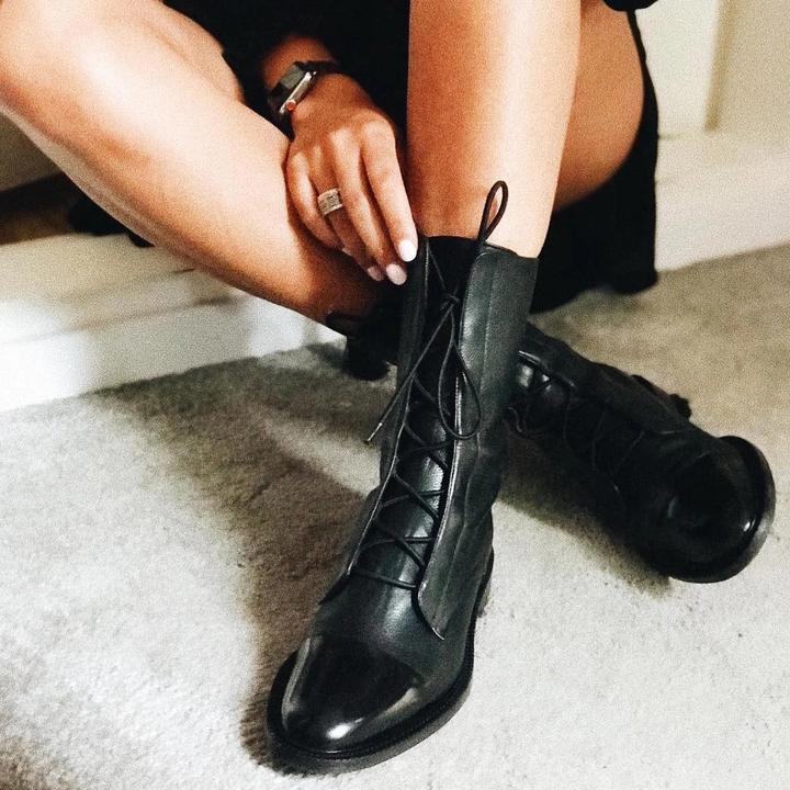 ALMA - Botas de cuero con cordones para mujer