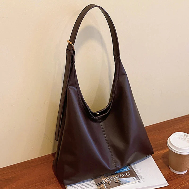 LEYNA - Bolso sofisticado con diseño minimalista para mujer