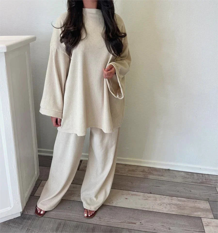 INGRID - Conjunto elegante y cómodo de dos piezas para mujer
