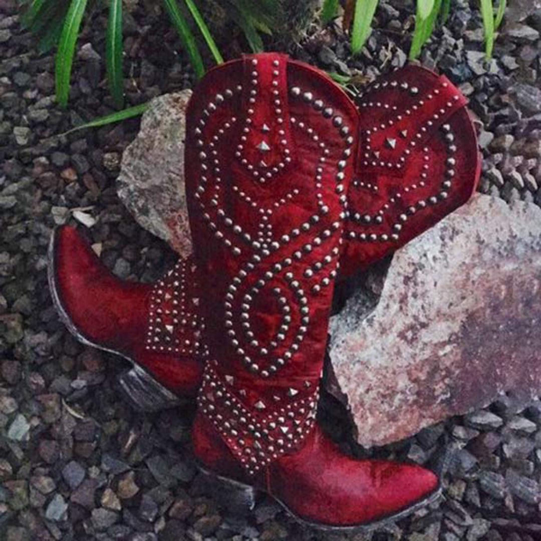 JOAN – Botas con tachuelas metálicas y tacón grueso para mujer