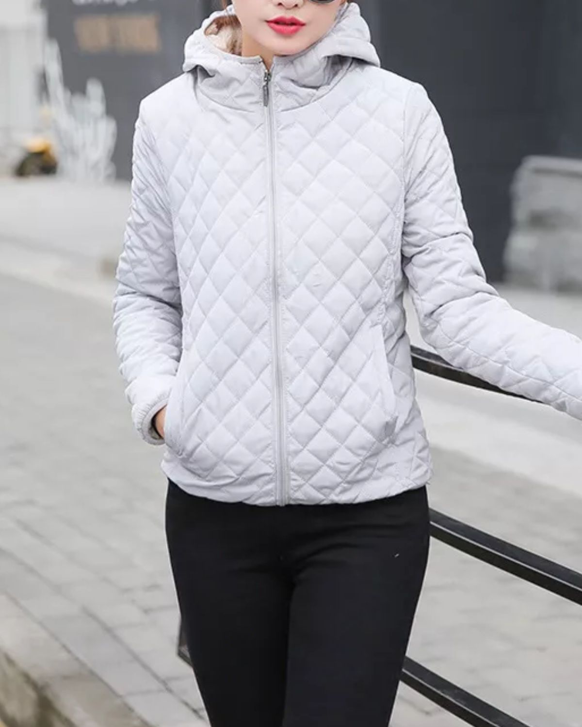 MIRA - Chaqueta de invierno casual acolchada con capucha y cremallera para mujer