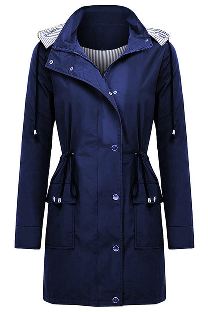 Chaqueta ligera para mujer con capucha y cordón ajustable – TAMIRA LightShield