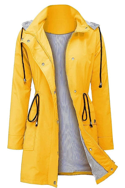 Chaqueta ligera para mujer con capucha y cordón ajustable – TAMIRA LightShield
