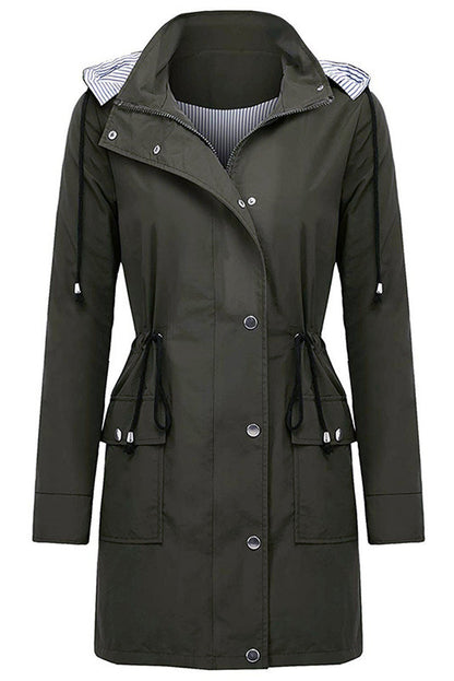 Chaqueta ligera para mujer con capucha y cordón ajustable – TAMIRA LightShield