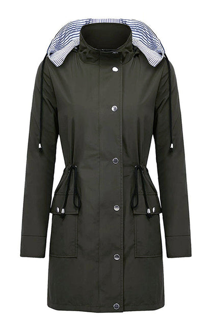 Chaqueta ligera para mujer con capucha y cordón ajustable – TAMIRA LightShield