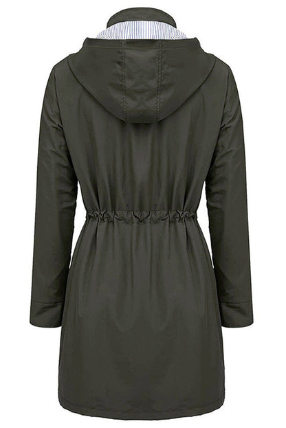 Chaqueta ligera para mujer con capucha y cordón ajustable – TAMIRA LightShield